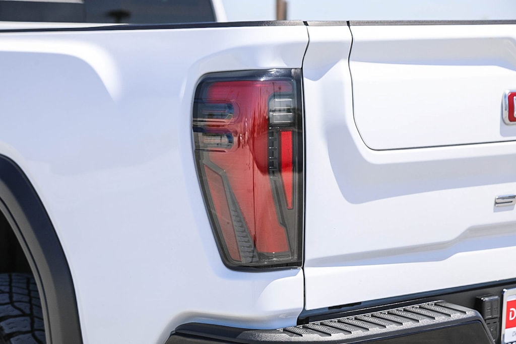 Thumbnail: 2024 GMC Sierra 2500 - 21