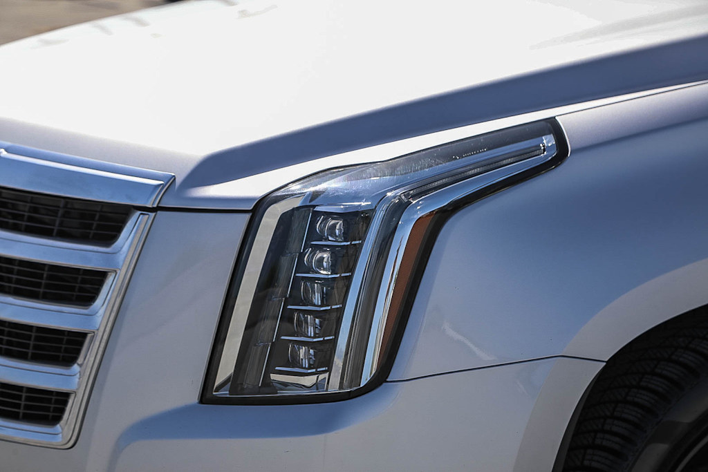Thumbnail: 2020 Cadillac Escalade - 18