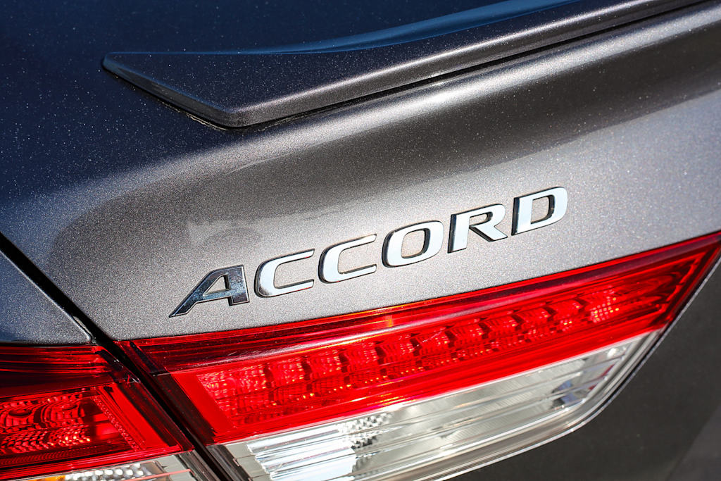 Thumbnail: 2020 Honda Accord - 6