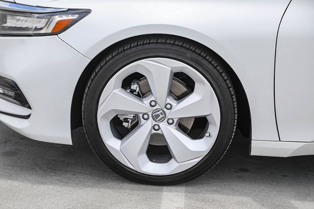 Thumbnail: 2019 Honda Accord - 6