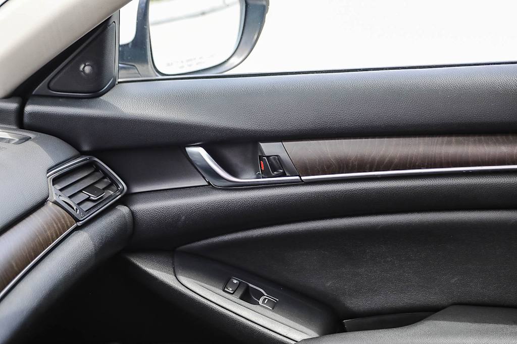 Thumbnail: 2019 Honda Accord - 21