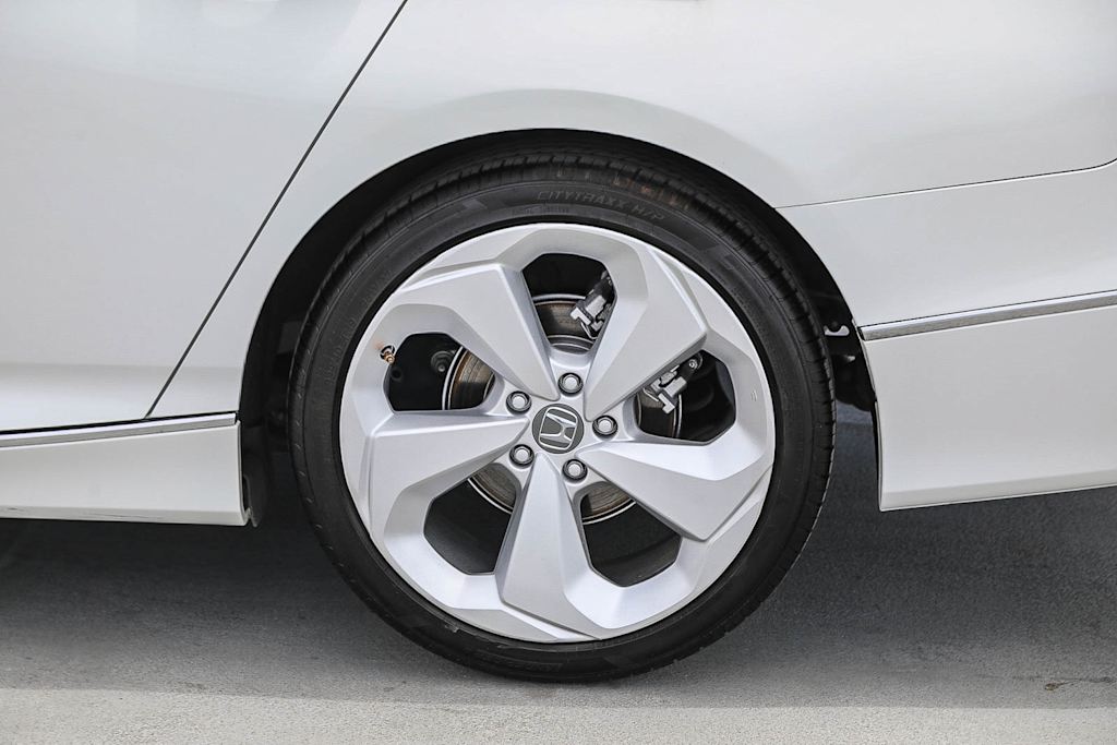 Thumbnail: 2019 Honda Accord - 19