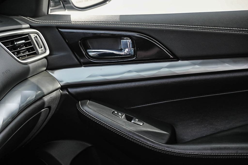 Thumbnail: 2021 Nissan Maxima - 23