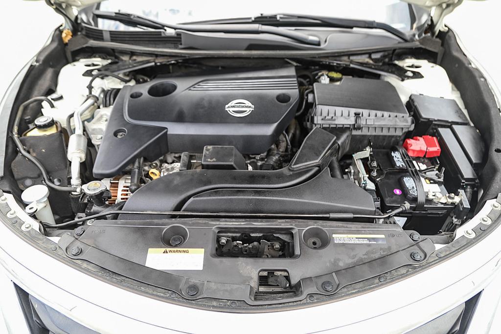 Thumbnail: 2015 Nissan Altima - 7