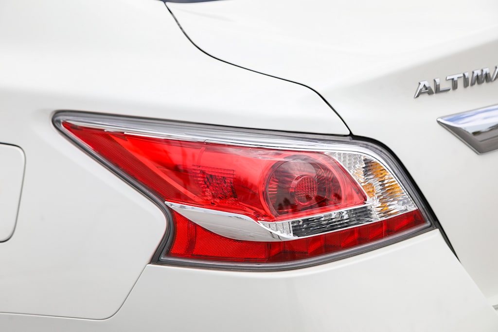 Thumbnail: 2015 Nissan Altima - 20
