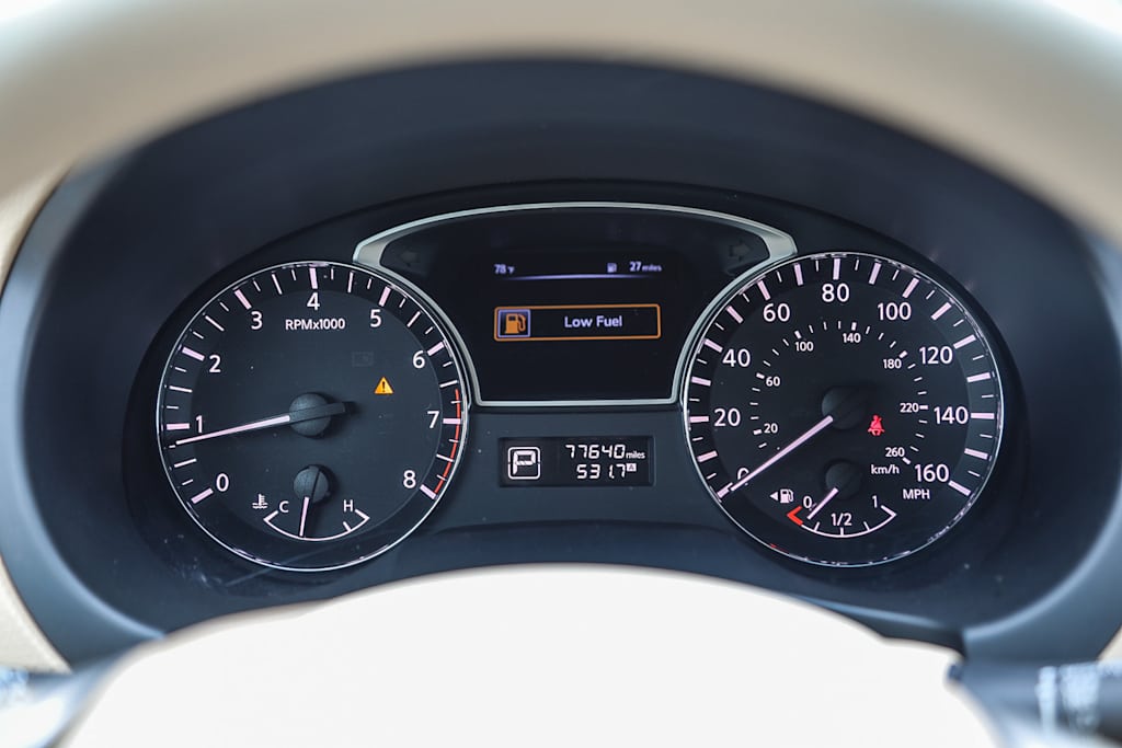 Thumbnail: 2015 Nissan Altima - 15