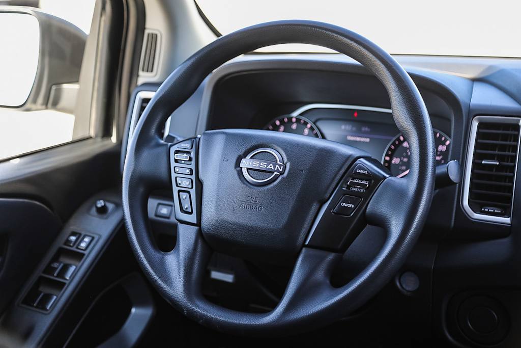Thumbnail: 2022 Nissan Frontier - 12