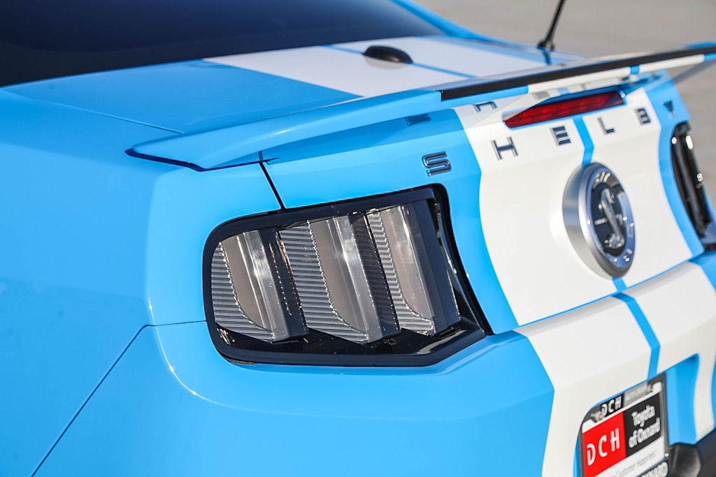 Thumbnail: 2010 Ford Mustang - 21