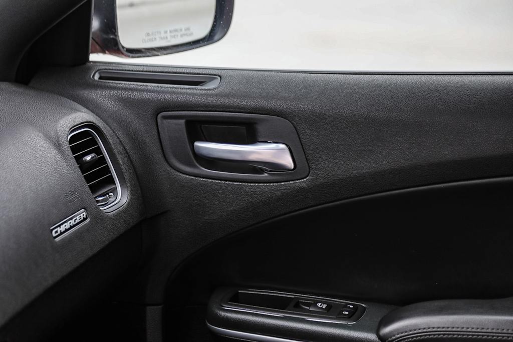 Thumbnail: 2022 Dodge Charger - 23