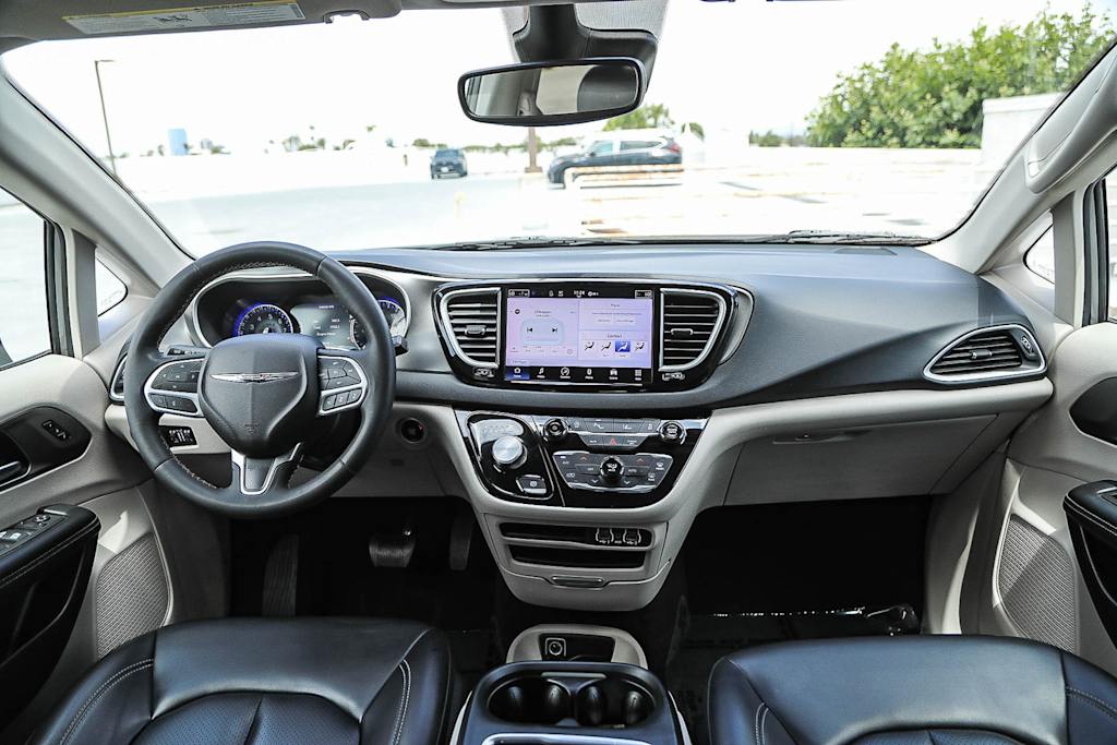 Thumbnail: 2023 Chrysler Pacifica - 2