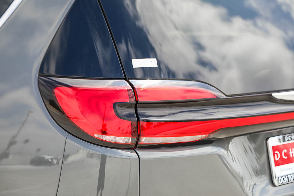 Thumbnail: 2023 Chrysler Pacifica - 19