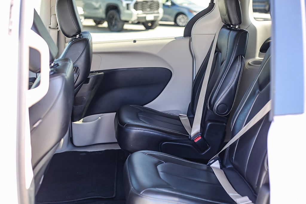 Thumbnail: 2024 Chrysler Pacifica - 11