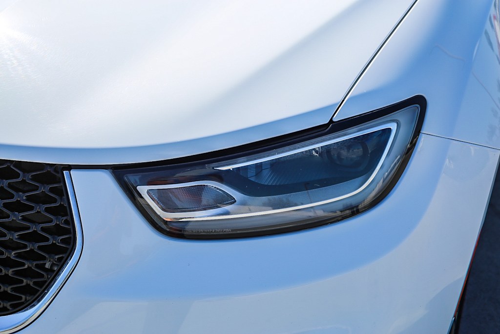 Thumbnail: 2024 Chrysler Pacifica - 18