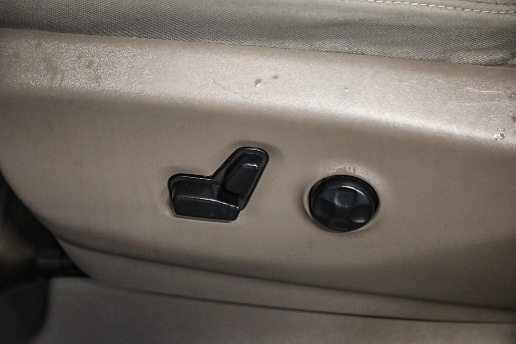 Thumbnail: 2019 Chrysler Pacifica - 18