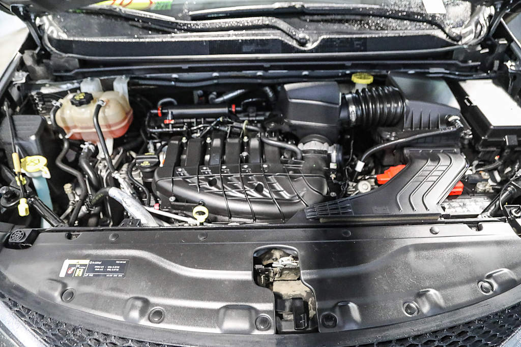 Thumbnail: 2019 Chrysler Pacifica - 5