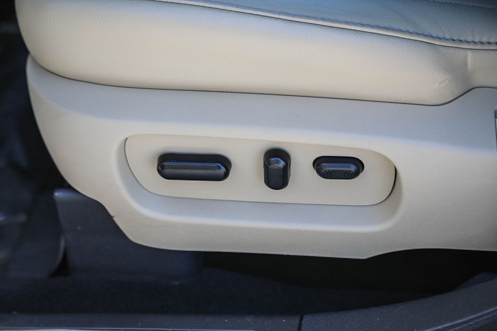 Thumbnail: 2019 Ford Flex - 22