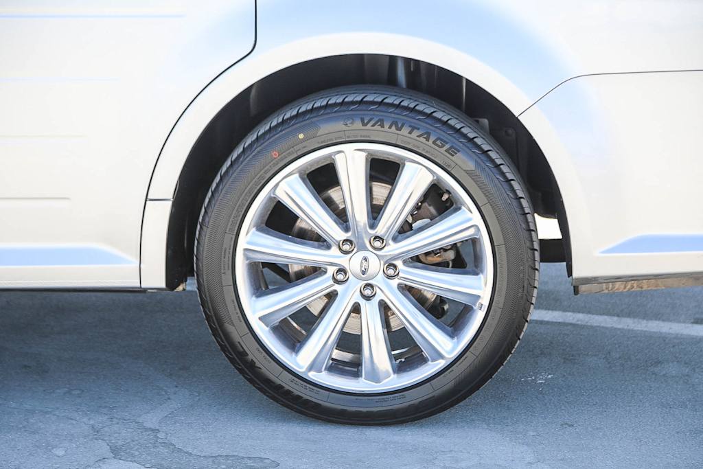 Thumbnail: 2019 Ford Flex - 21