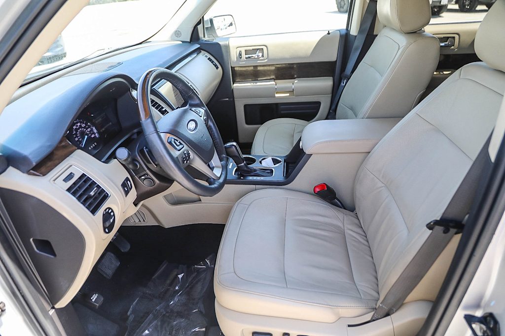 Thumbnail: 2019 Ford Flex - 10