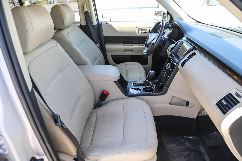 Thumbnail: 2019 Ford Flex - 9