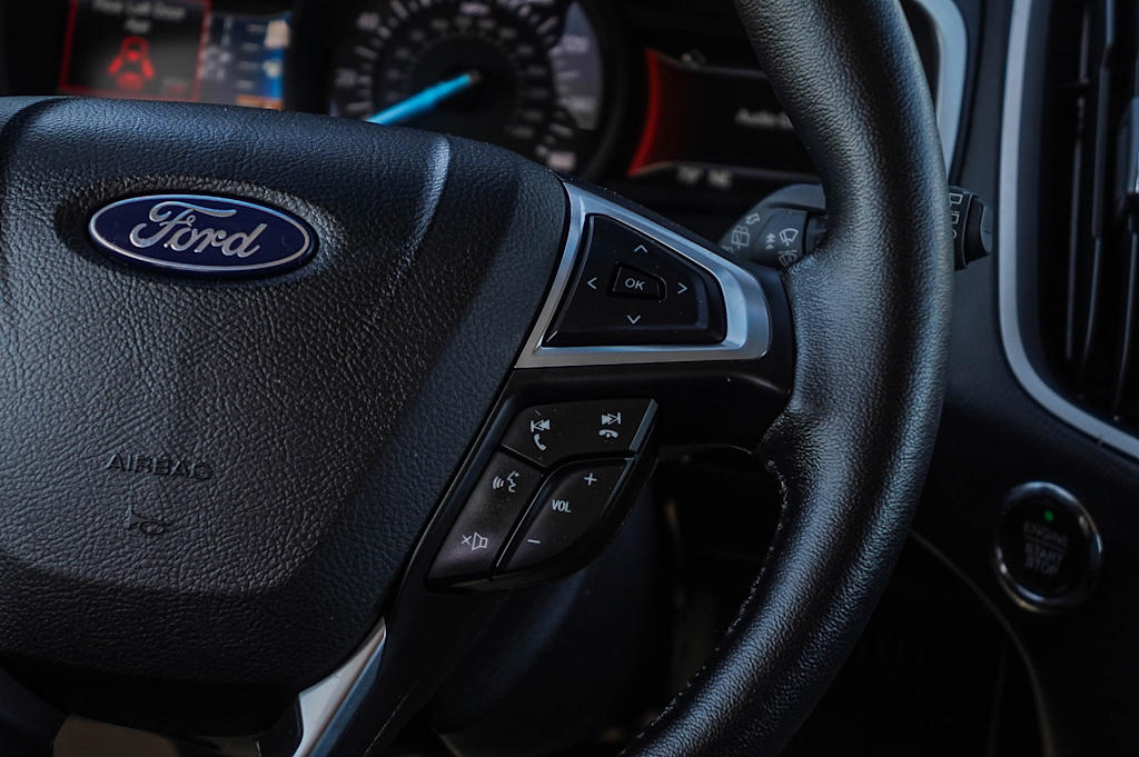 Thumbnail: 2020 Ford Edge - 25