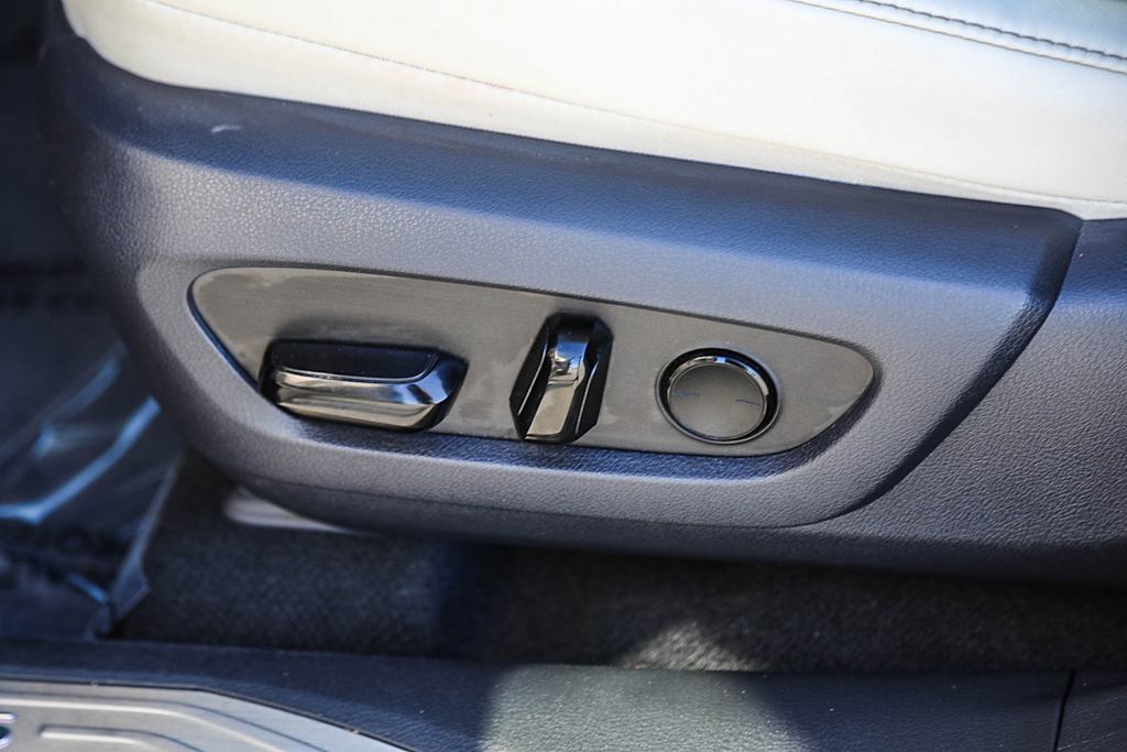 Thumbnail: 2024 Lexus RX - 18