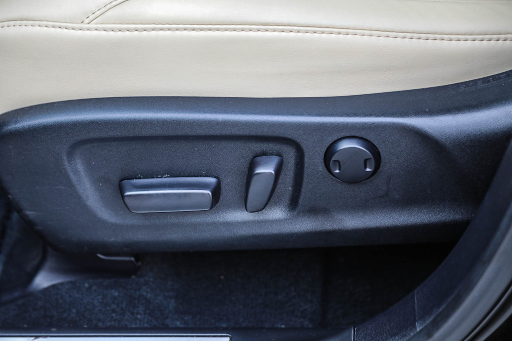 Thumbnail: 2021 Lexus RX - 22