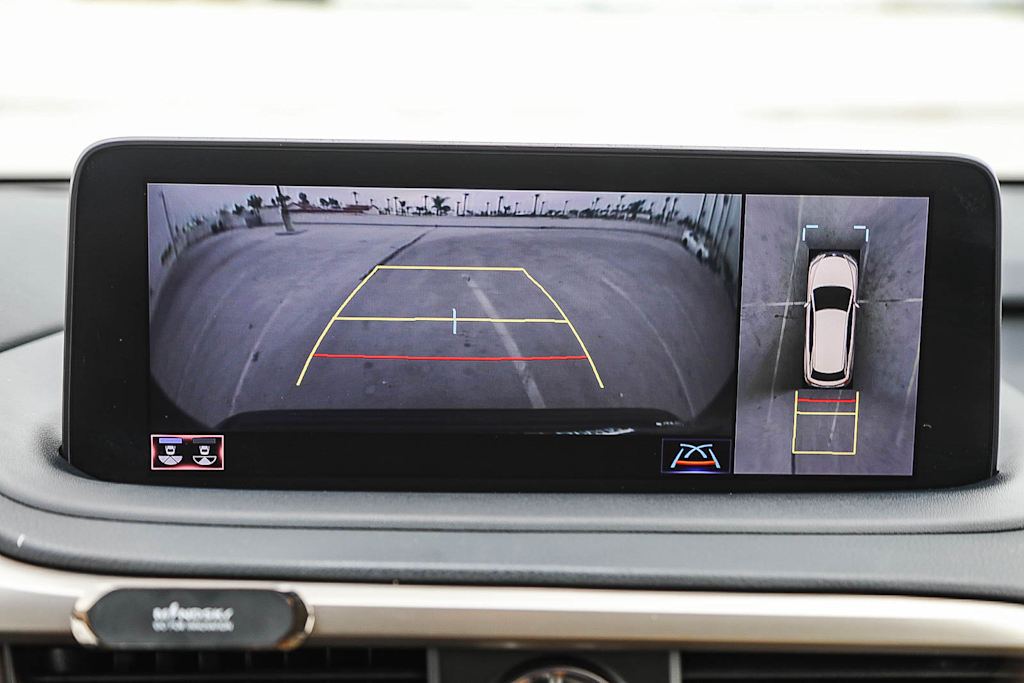 Thumbnail: 2021 Lexus RX - 24