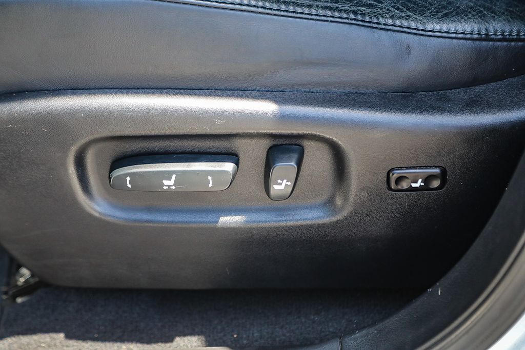 Thumbnail: 2013 Lexus RX - 22