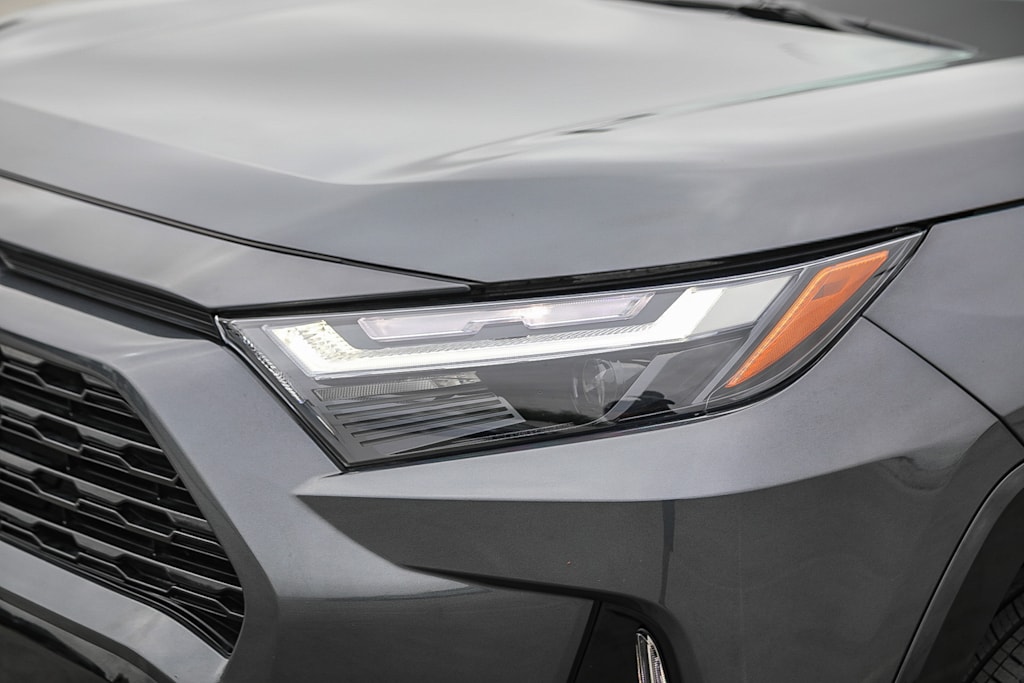 Thumbnail: 2023 Toyota RAV4 - 18