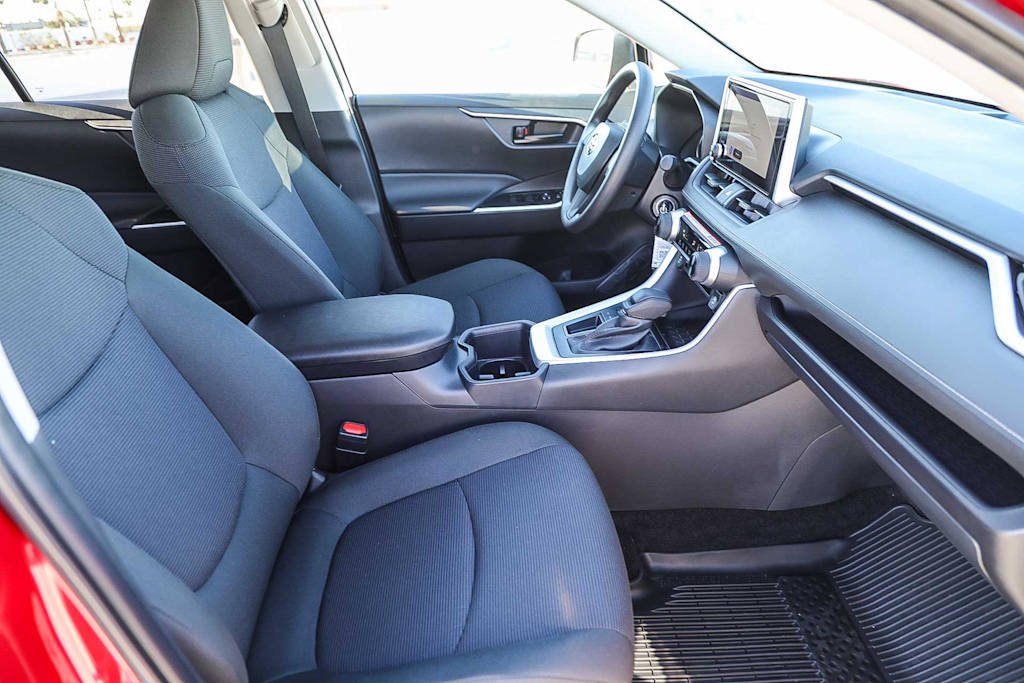 Thumbnail: 2025 Toyota RAV4 - 9