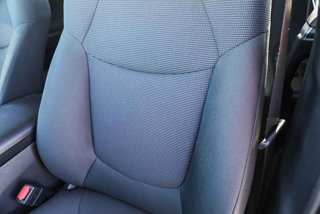 Thumbnail: 2025 Toyota RAV4 - 25