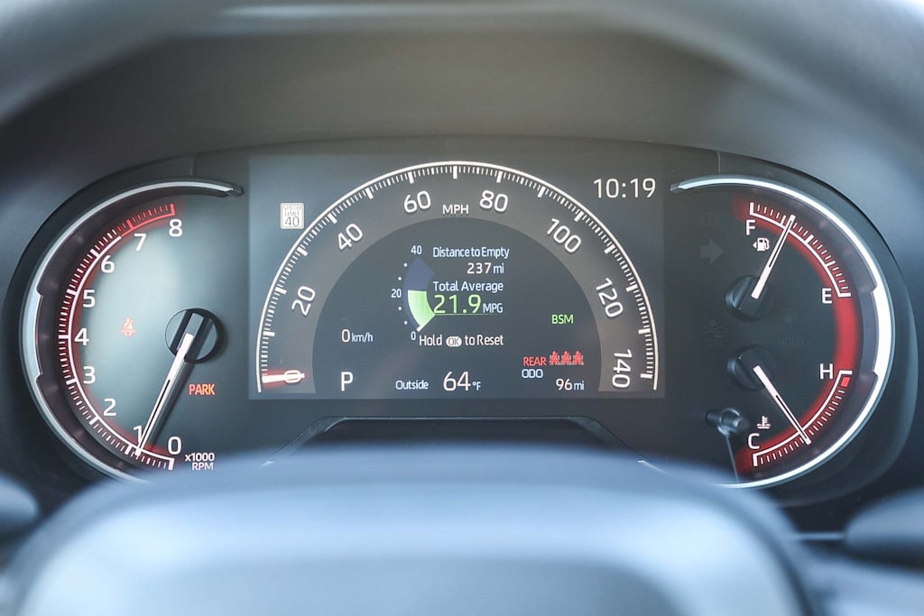 Thumbnail: 2025 Toyota RAV4 - 15