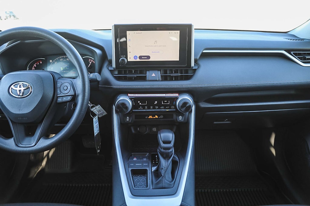 Thumbnail: 2025 Toyota RAV4 - 8