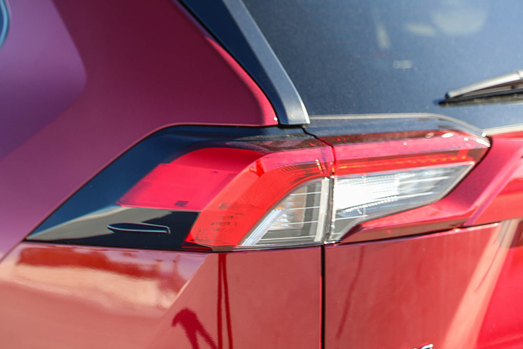 Thumbnail: 2025 Toyota RAV4 - 20