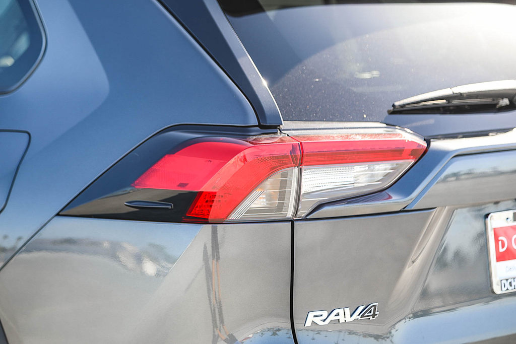 Thumbnail: 2025 Toyota RAV4 - 18