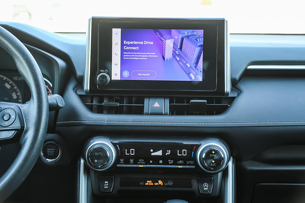 Thumbnail: 2024 Toyota RAV4 - 12