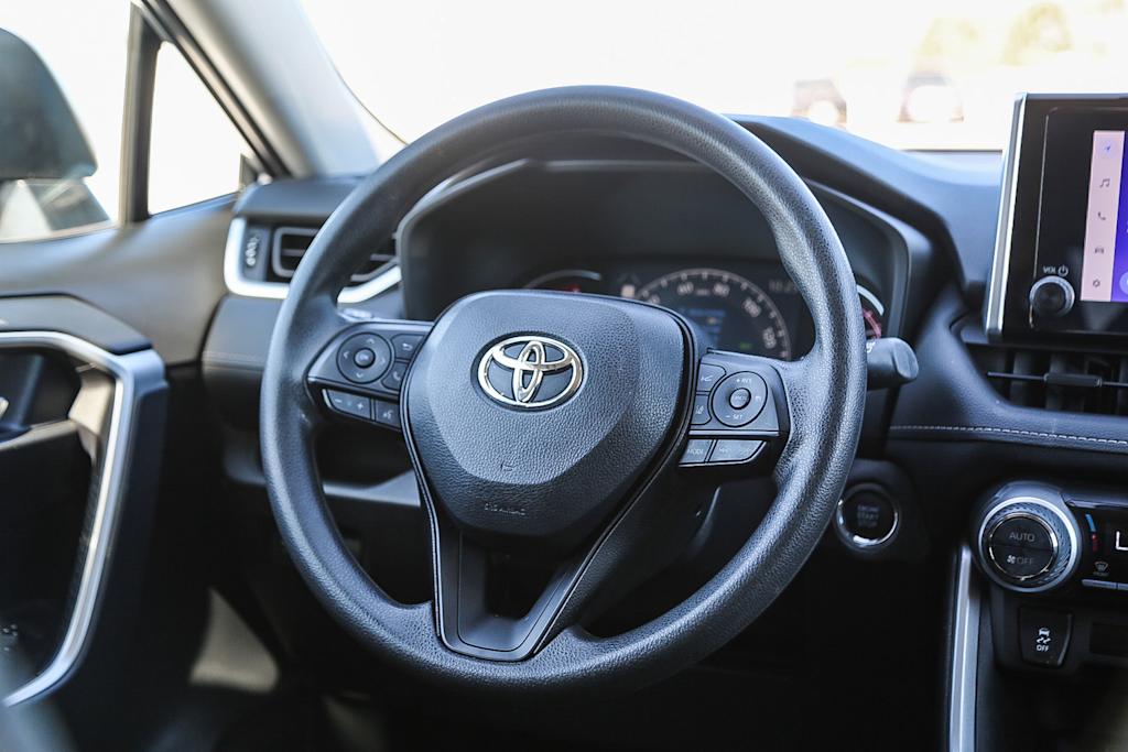 Thumbnail: 2024 Toyota RAV4 - 8