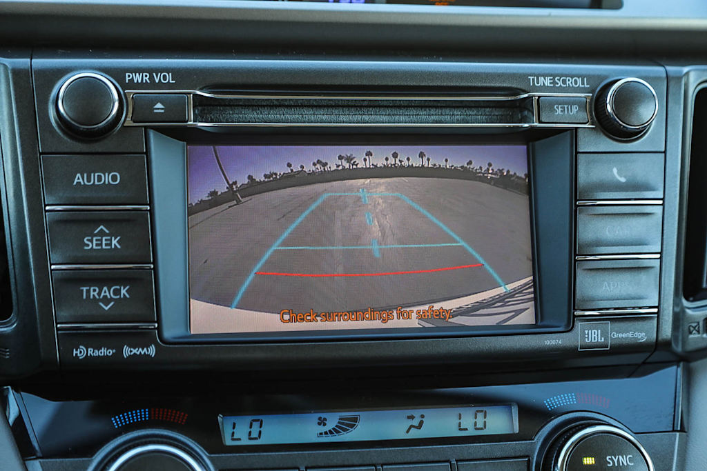 Thumbnail: 2013 Toyota RAV4 - 25