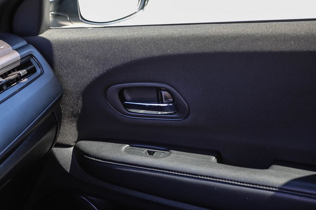 Thumbnail: 2019 Honda HR-V - 23