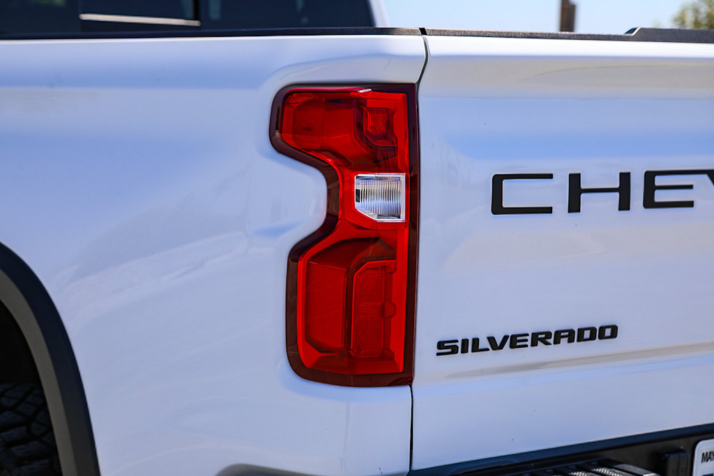 Thumbnail: 2025 Chevrolet Silverado 1500 - 19