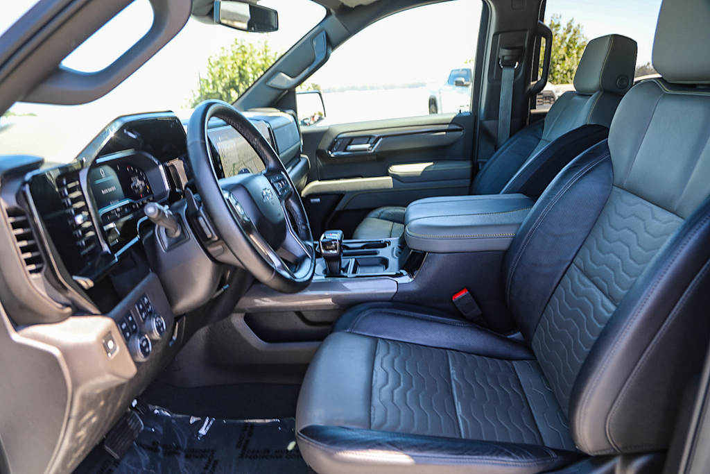 Thumbnail: 2025 Chevrolet Silverado 1500 - 11