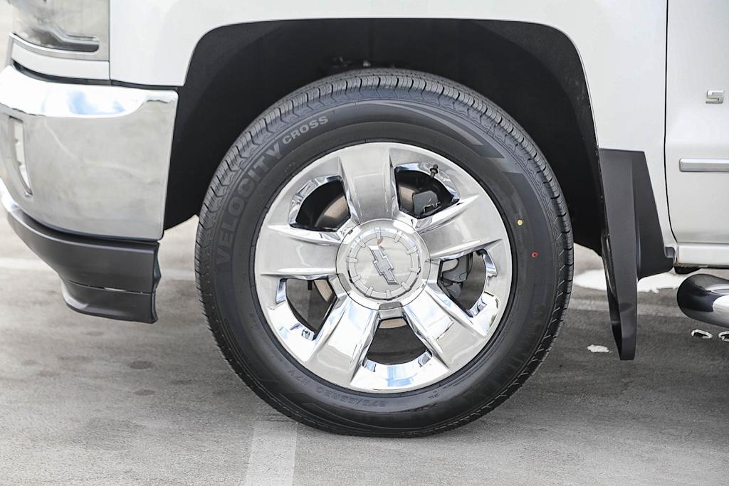 Thumbnail: 2017 Chevrolet Silverado 1500 - 6