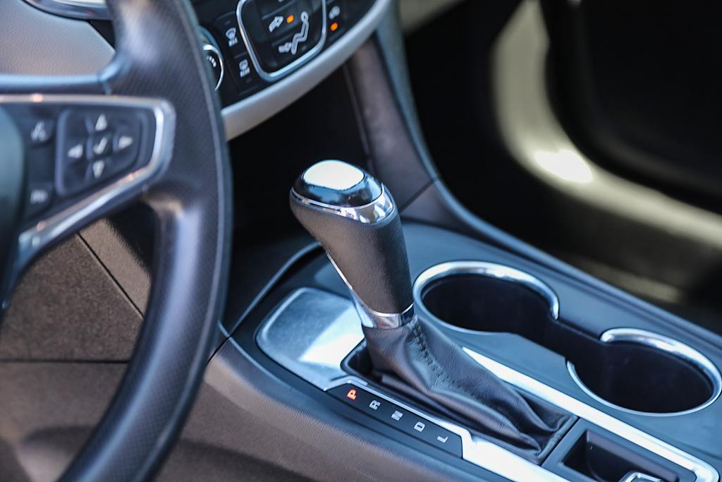 Thumbnail: 2019 Chevrolet Equinox - 14