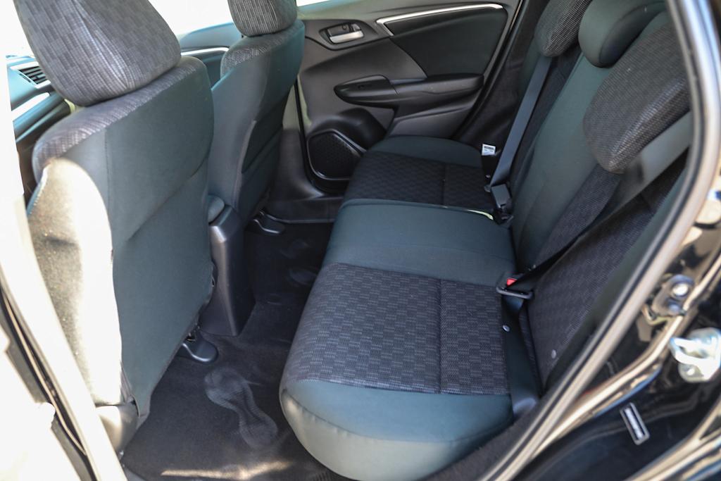 2015 Honda Fit LX 11