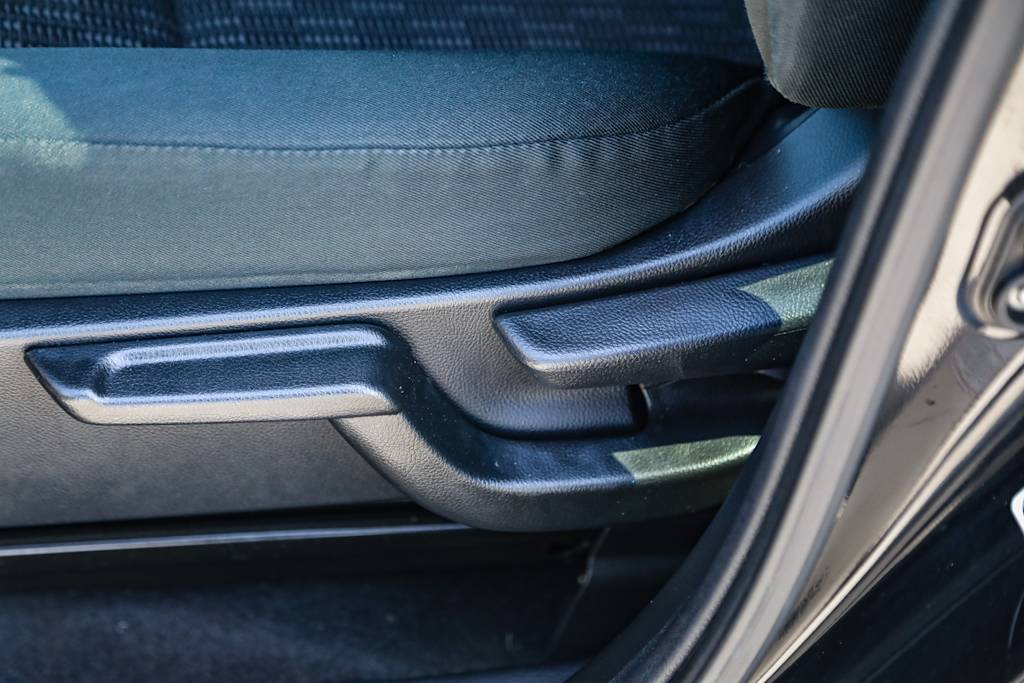 2015 Honda Fit LX 23
