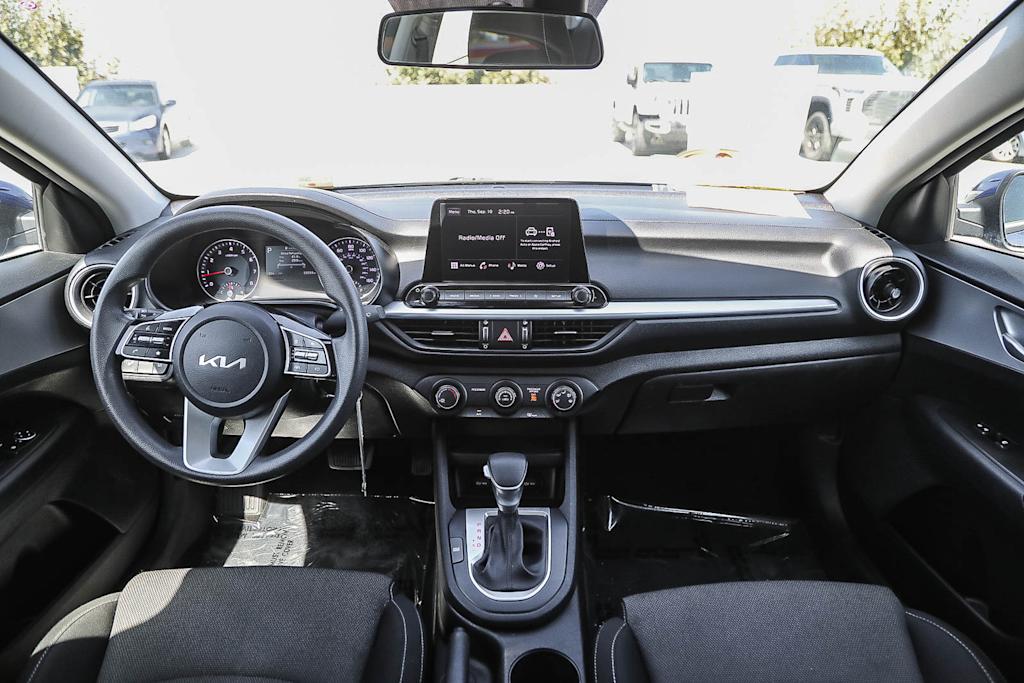 Thumbnail: 2023 Kia Forte - 2