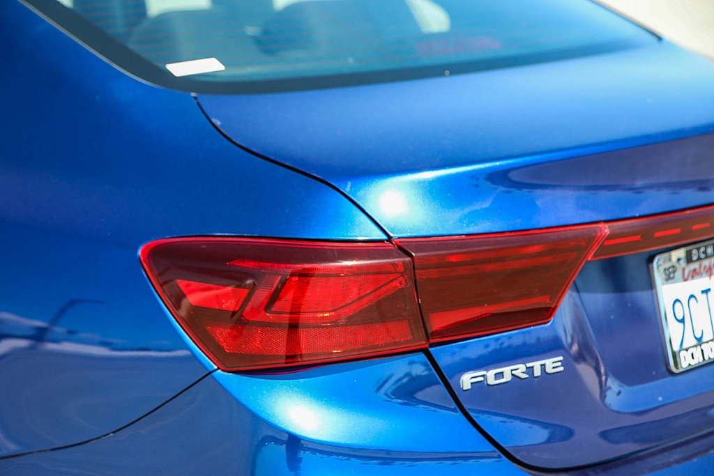 Thumbnail: 2023 Kia Forte - 20