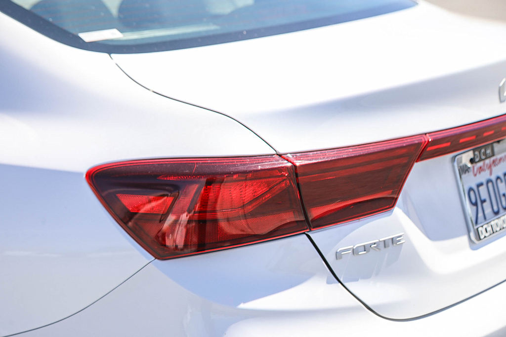 Thumbnail: 2023 Kia Forte - 20