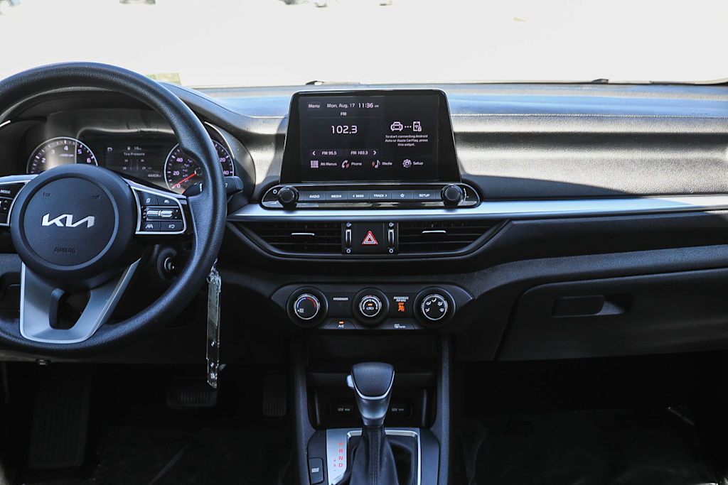 Thumbnail: 2023 Kia Forte - 8