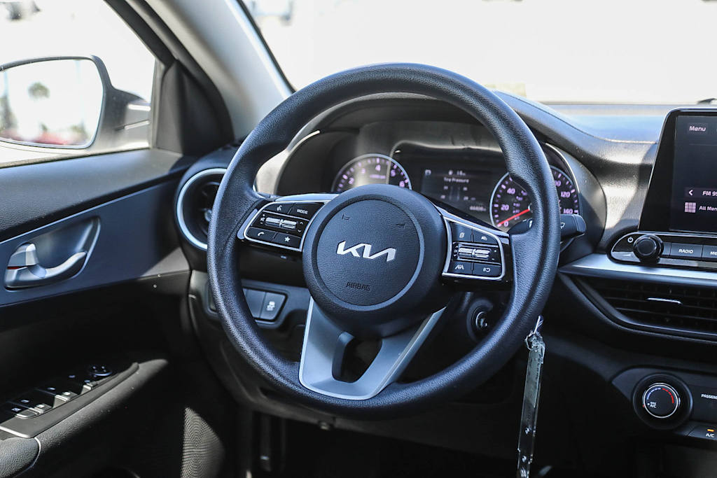 Thumbnail: 2023 Kia Forte - 12